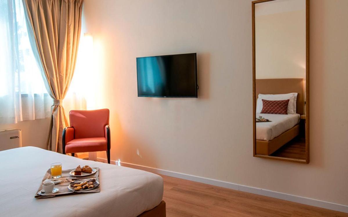 Hotel Miro' Calenzano Esterno foto